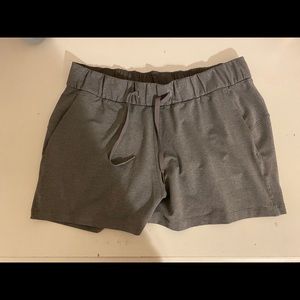 Lululemon on the fly shorts